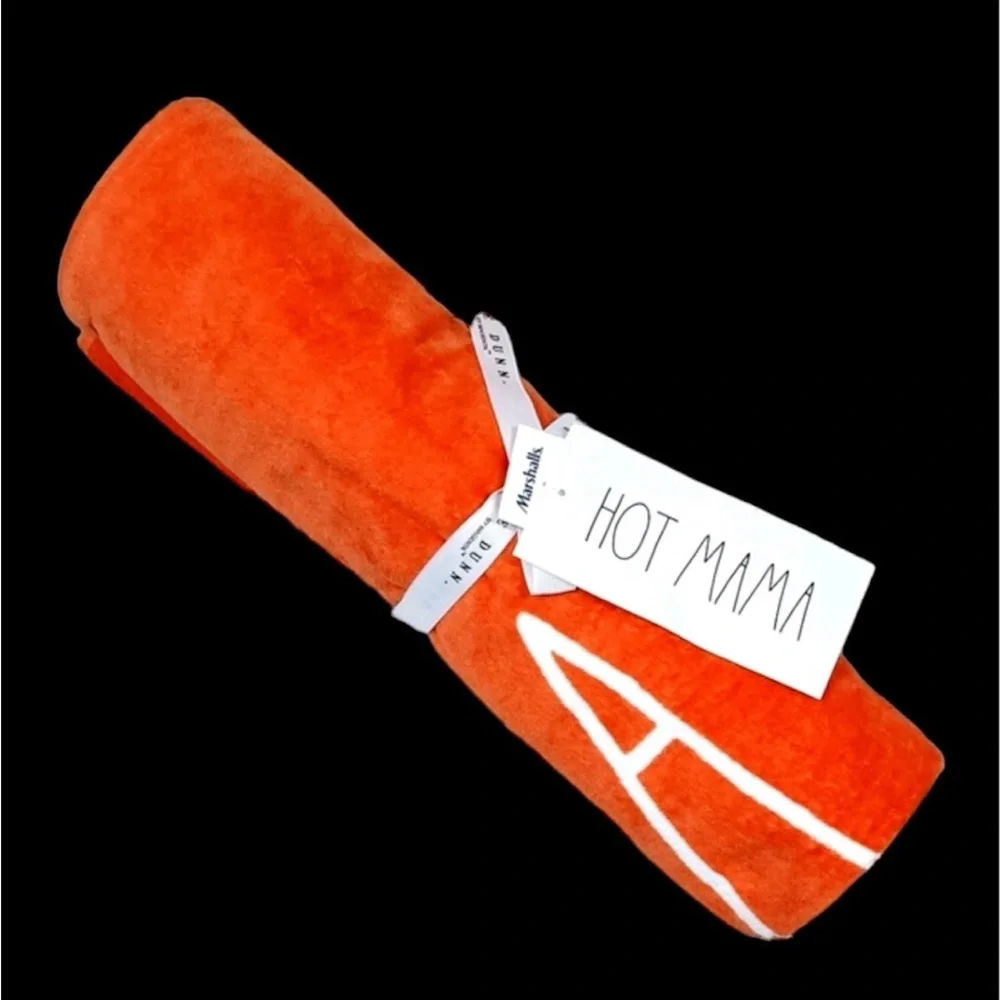 🆕 Rae Dunn HOT MAMA Beach Towel